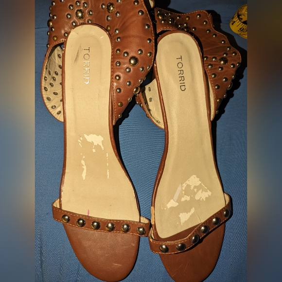 Torrid Ankle Studded Chunky Sandals 12 - Picture 5 of 13
